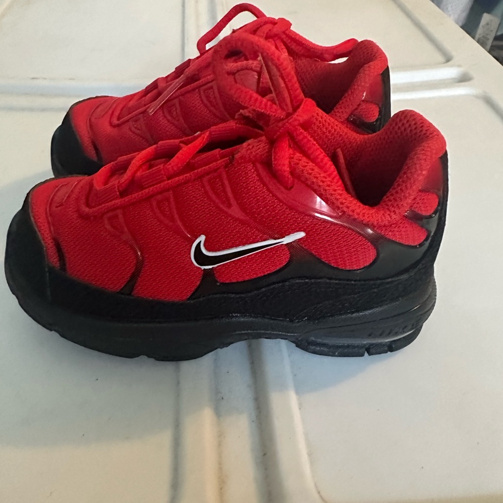 New Nike Little Air Max Plus TD. Sz. 7c